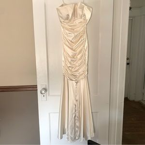 Xscape Ivory Silk Ruched Strapless Mermaid Gown | Size 6